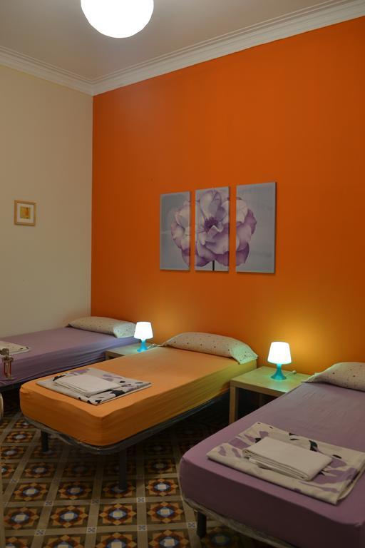 Blue Hostel Βαρκελώνη Δωμάτιο φωτογραφία