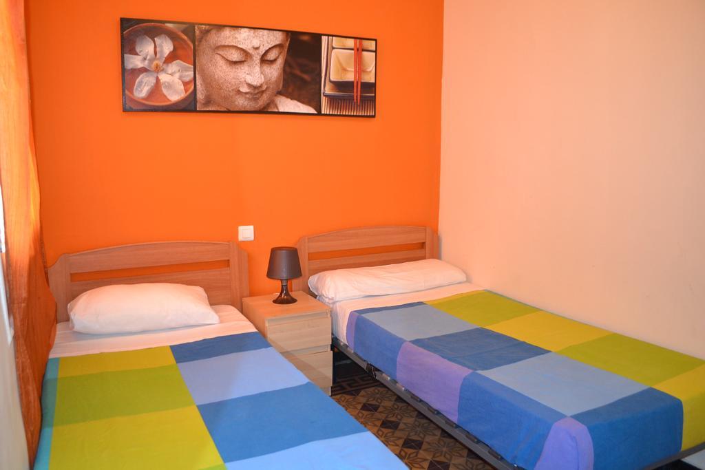 Blue Hostel Βαρκελώνη Δωμάτιο φωτογραφία