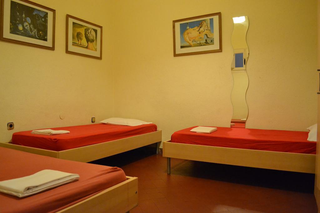 Blue Hostel Βαρκελώνη Δωμάτιο φωτογραφία
