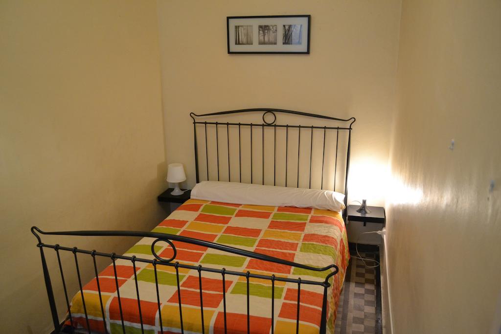 Blue Hostel Βαρκελώνη Δωμάτιο φωτογραφία