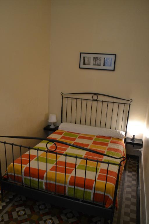 Blue Hostel Βαρκελώνη Δωμάτιο φωτογραφία