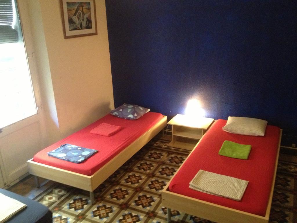 Blue Hostel Βαρκελώνη Δωμάτιο φωτογραφία